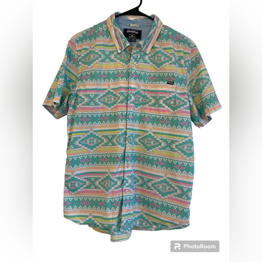 Chubbies Men's Large En Fuego Aztec Short Sleeve Button Up Casual Beach Shirt